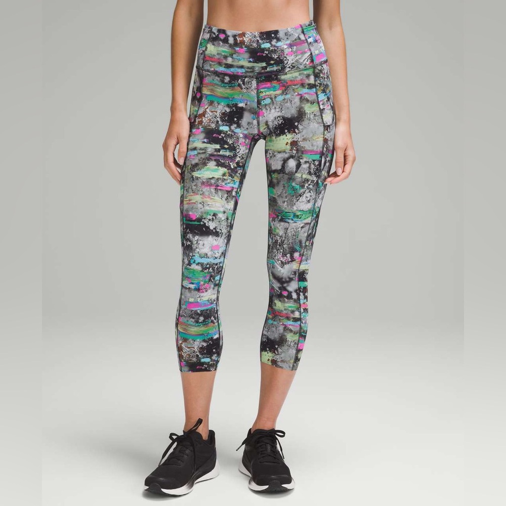 Lululemon Fast and Free High-Rise Crop 23" in Paint Drift Multi NEW